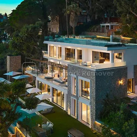 6 - Elisabeth Villa