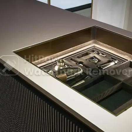 6 - Elisabeth * Cannes