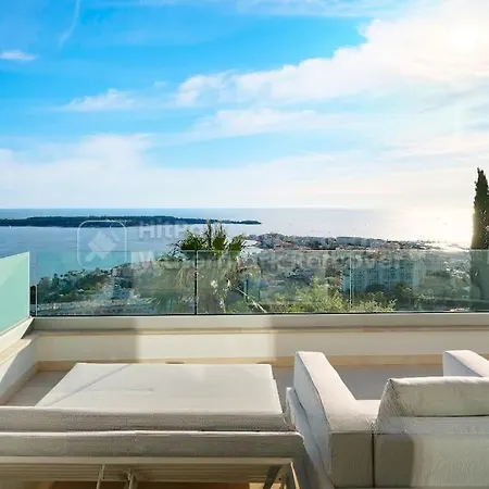 6 - Elisabeth * Cannes